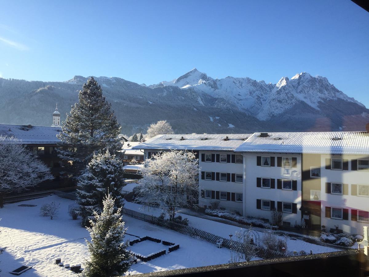 Panoramic Mountain Apartment Garmisch-Partenkirchen Exterior photo