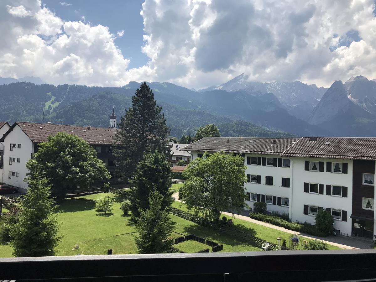 Panoramic Mountain Apartment Garmisch-Partenkirchen Exterior photo